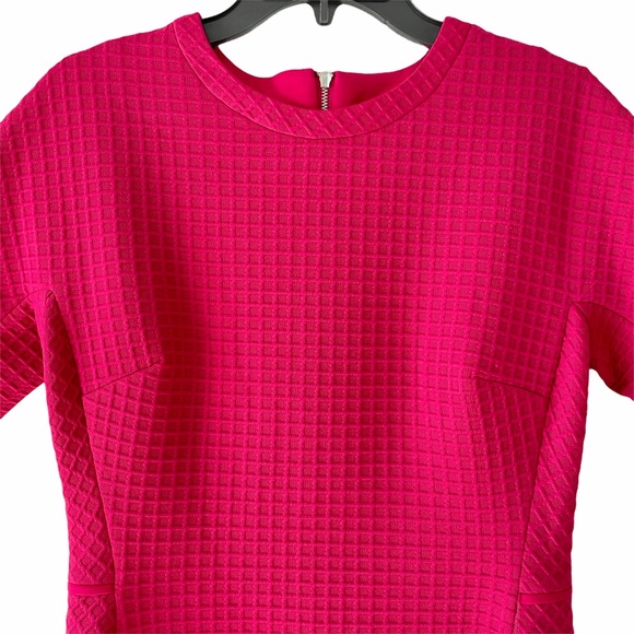 Maggie London Crew Neck Waffle Knit Sheath Dress - Picture 5 of 12